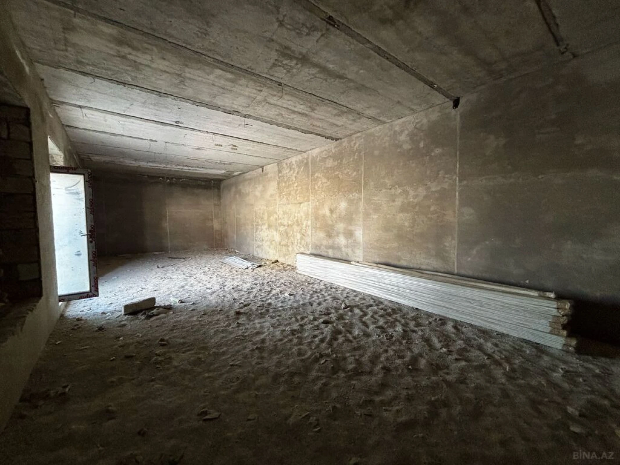 Satılır obyekt 96 m²