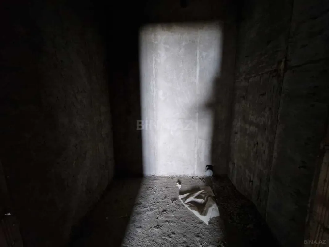 Satılır 1 otaqlı mənzil 71 m²