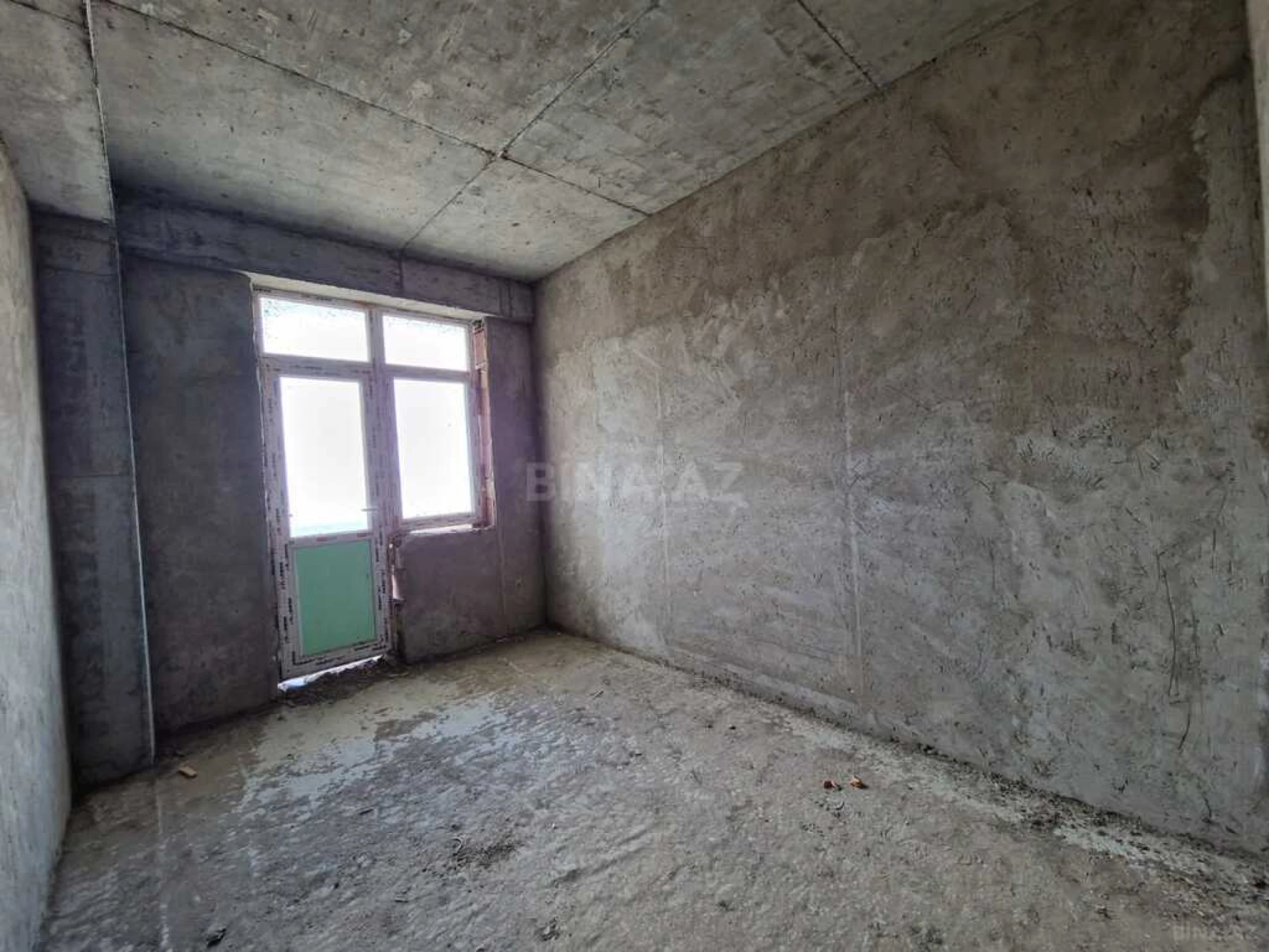 Satılır 1 otaqlı mənzil 71 m²