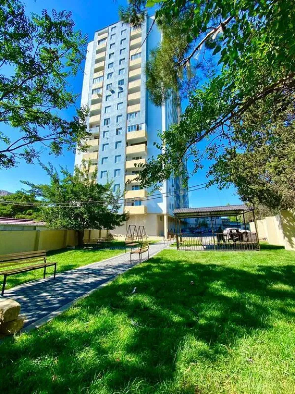 Satılır 1 otaqlı mənzil 71 m²