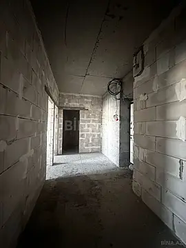 Satılır 4 otaqlı mənzil 181 m²