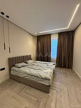 Satılır 3 otaqlı mənzil 158 m²