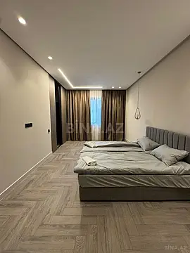 Satılır 3 otaqlı mənzil 158 m²