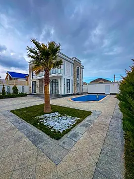 Satılır 5 otaqlı həyət evi 200 m²
