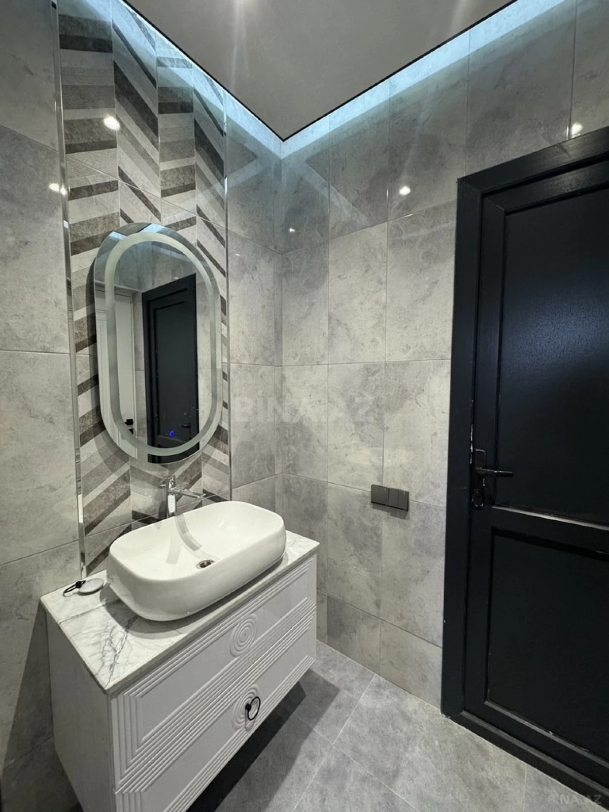 Satılır 5 otaqlı həyət evi 200 m²