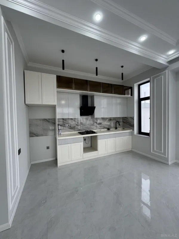 Satılır 5 otaqlı həyət evi 200 m²