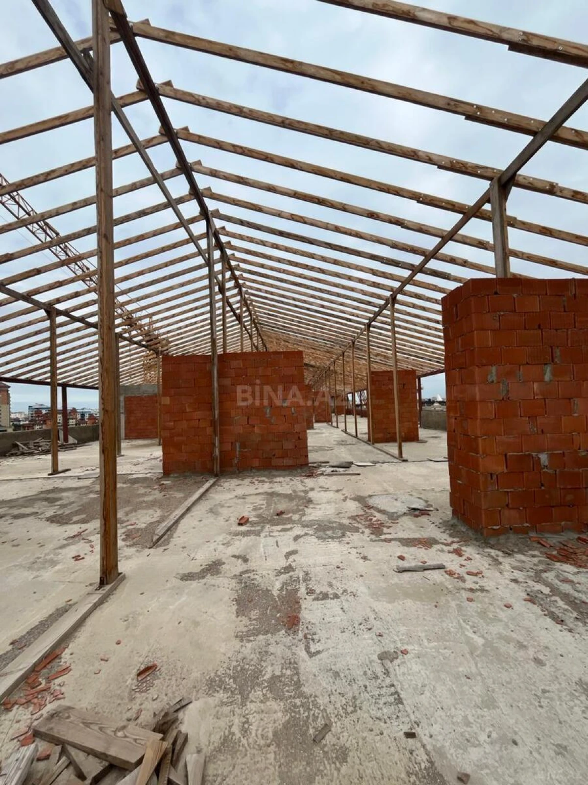 Satılır 1 otaqlı mənzil 65 m²
