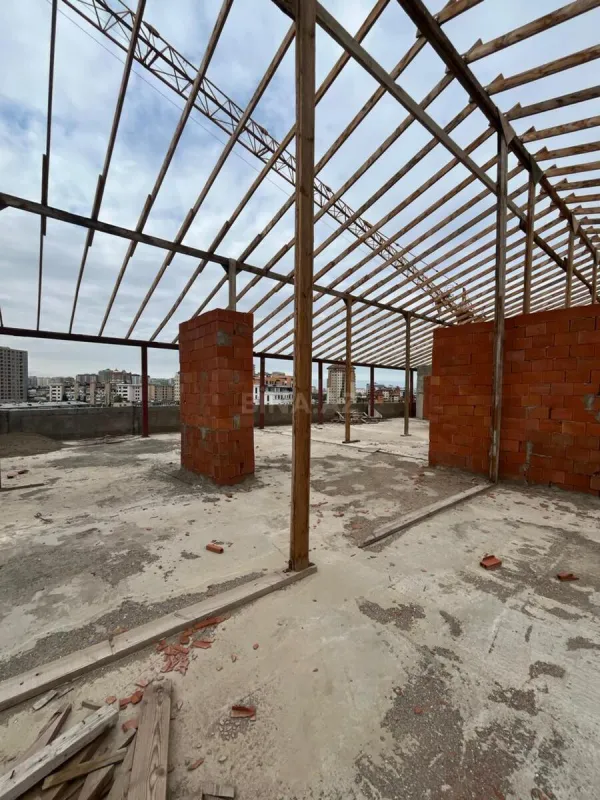 Satılır 1 otaqlı mənzil 65 m²