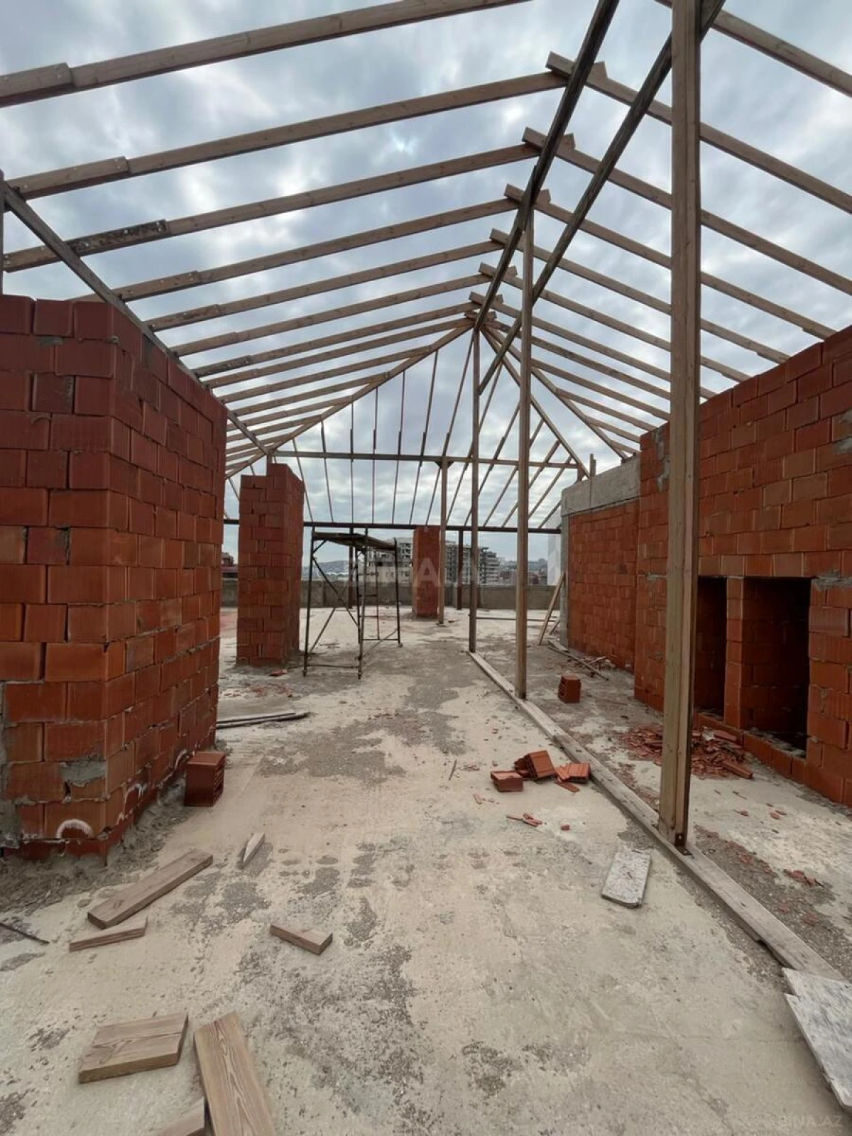 Satılır 1 otaqlı mənzil 65 m²