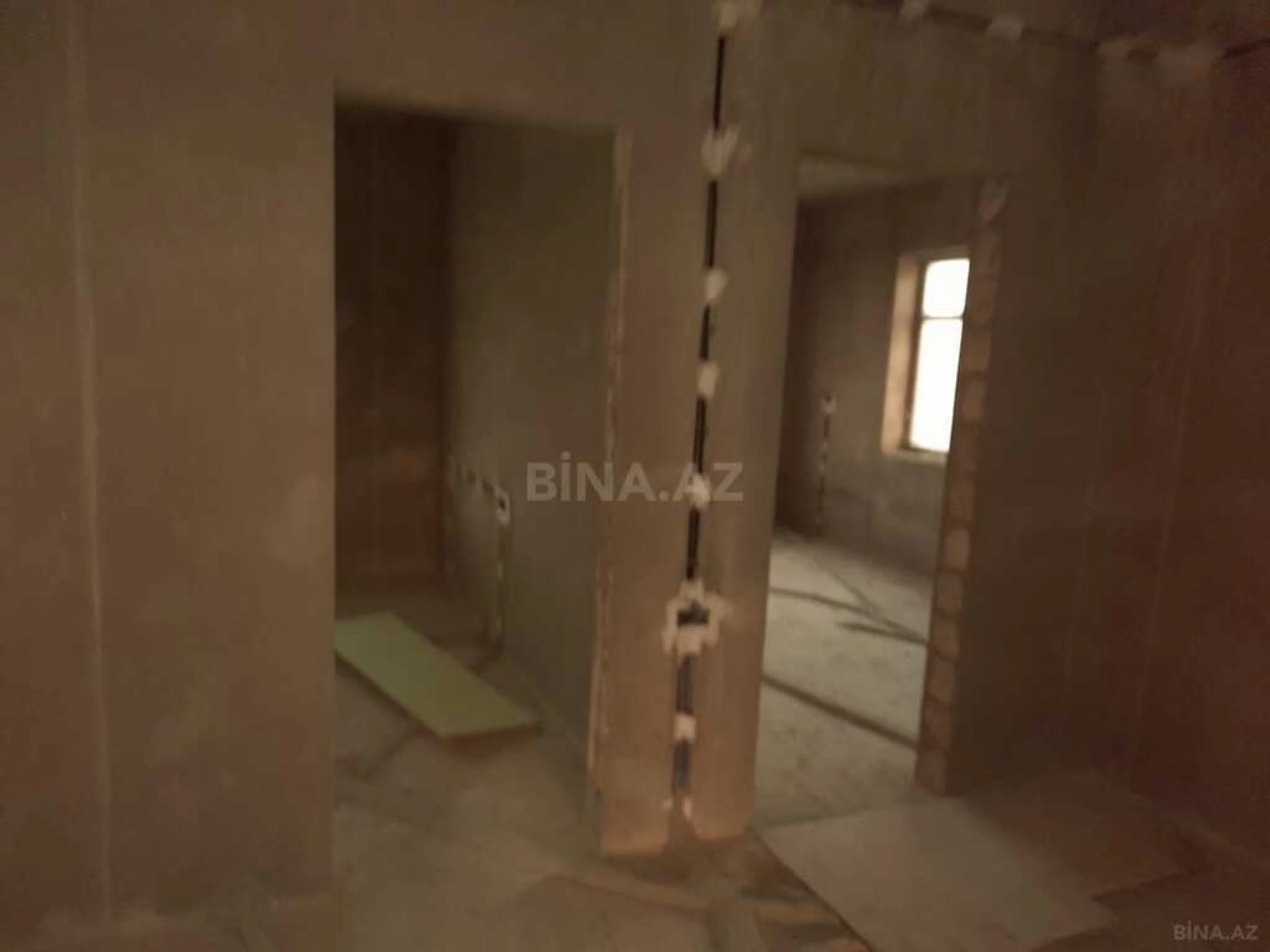 Satılır 7 otaqlı həyət evi 450 m²