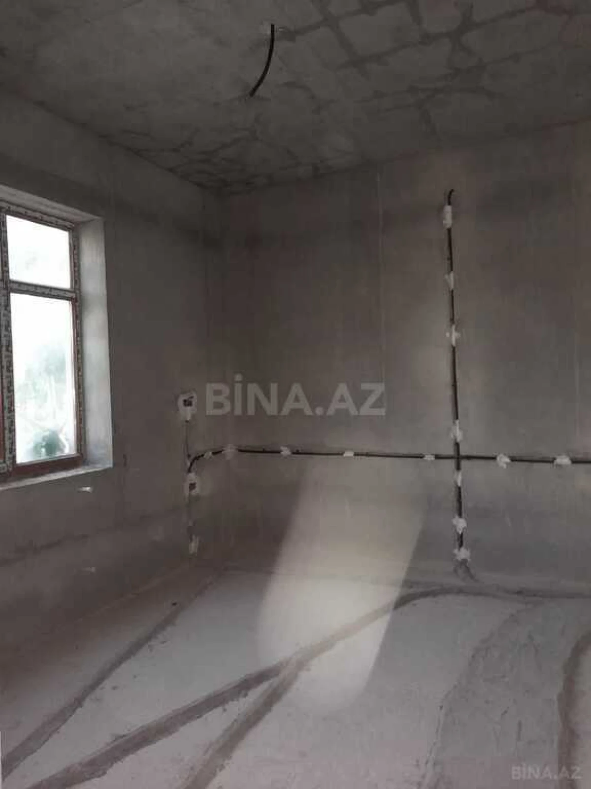 Satılır 7 otaqlı həyət evi 450 m²