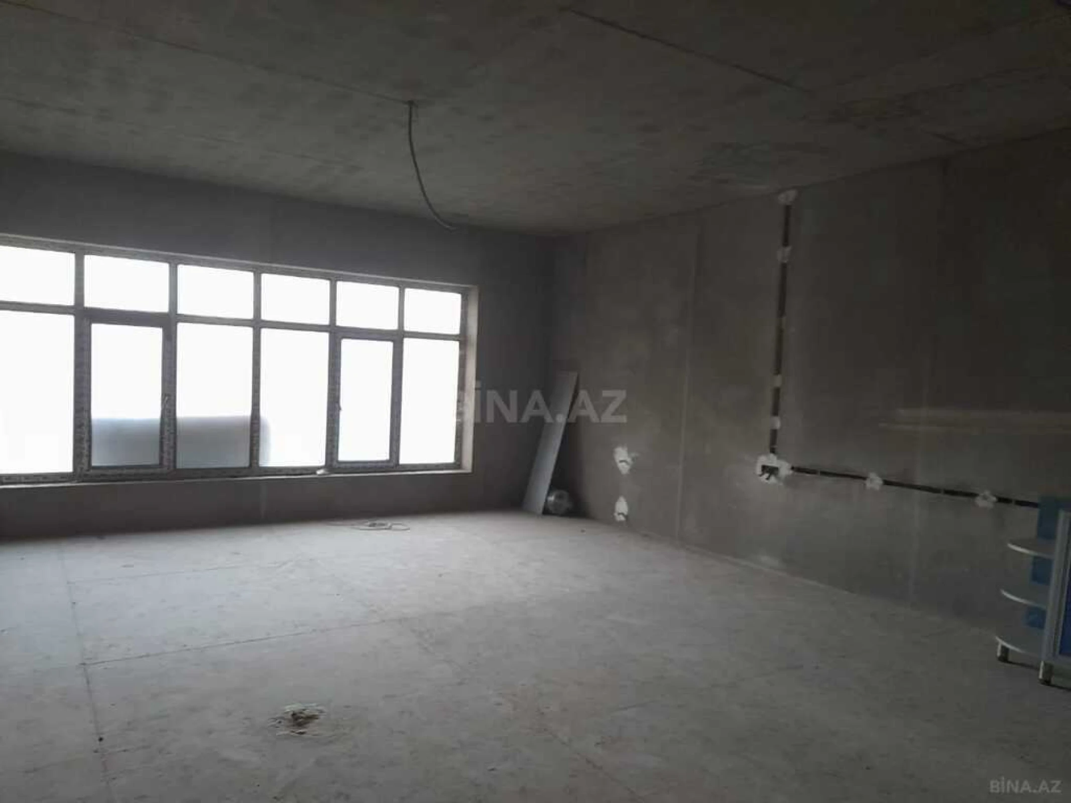 Satılır 7 otaqlı həyət evi 450 m²