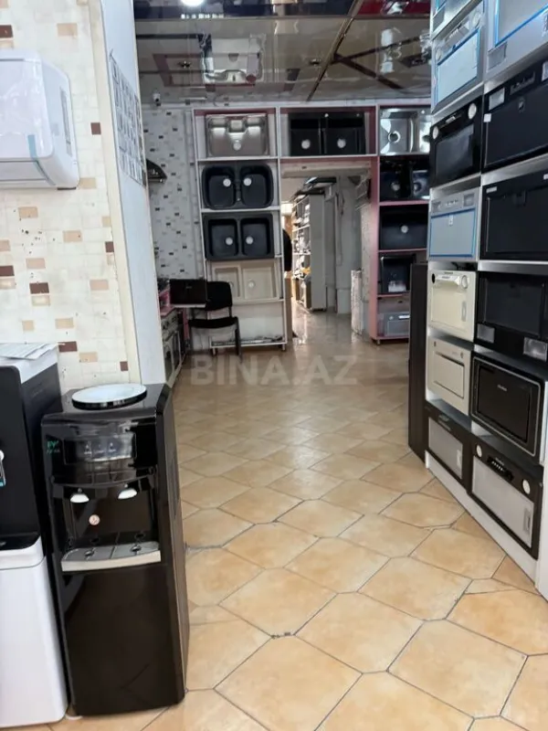 Satılır obyekt 300 m²