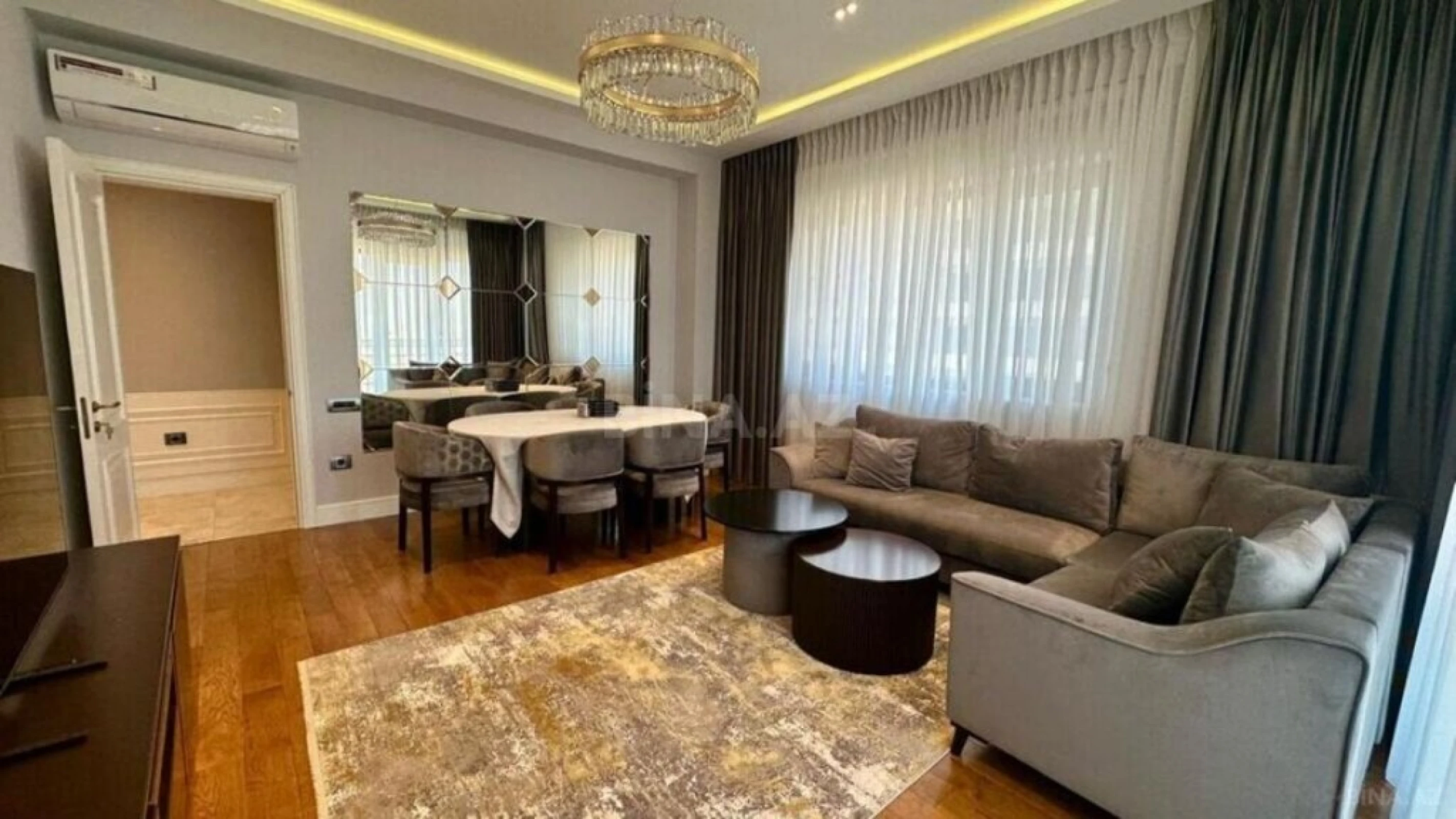 Satılır 3 otaqlı mənzil 120 m²