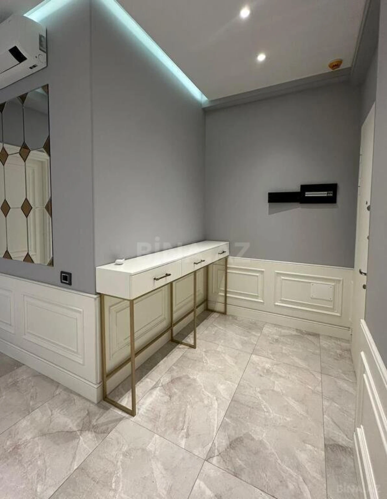 Satılır 3 otaqlı mənzil 120 m²