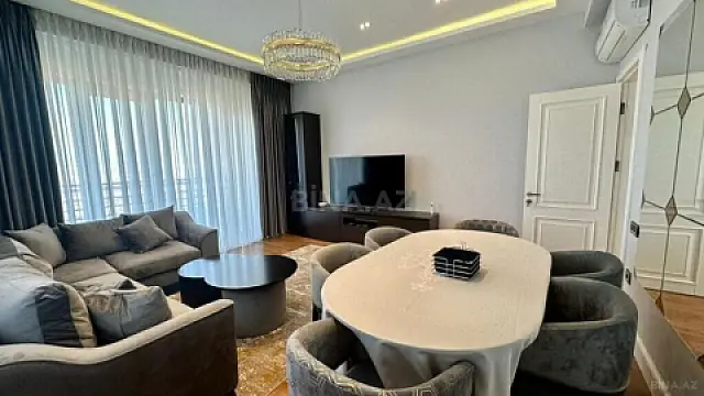 Satılır 3 otaqlı mənzil 120 m²