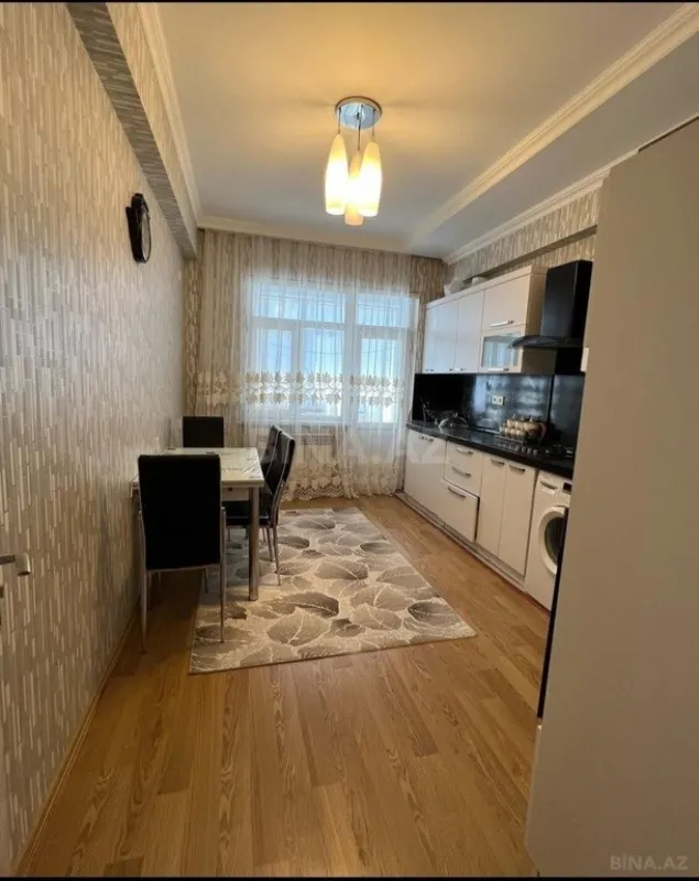 Satılır 2 otaqlı mənzil 82 m²