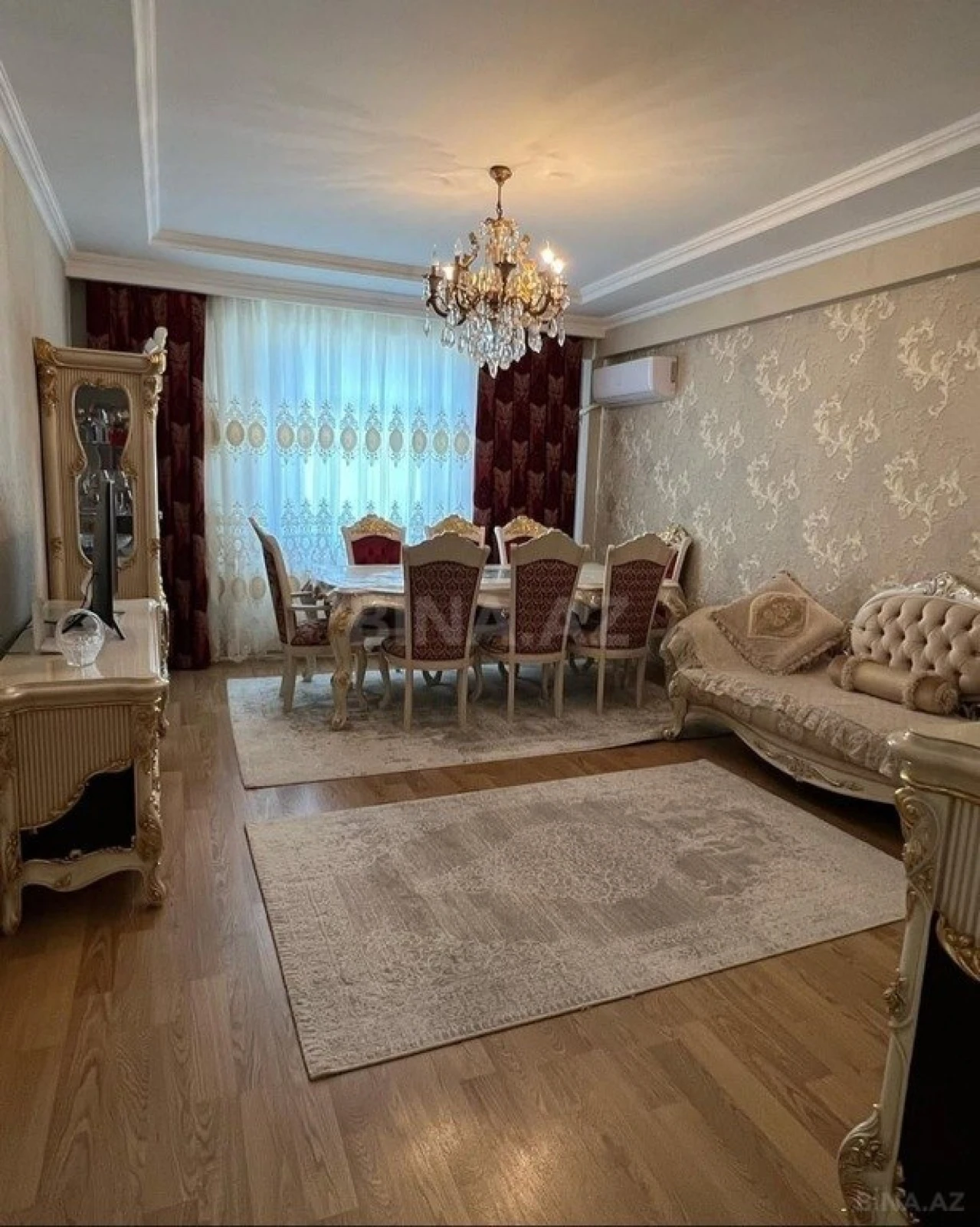Satılır 2 otaqlı mənzil 82 m²