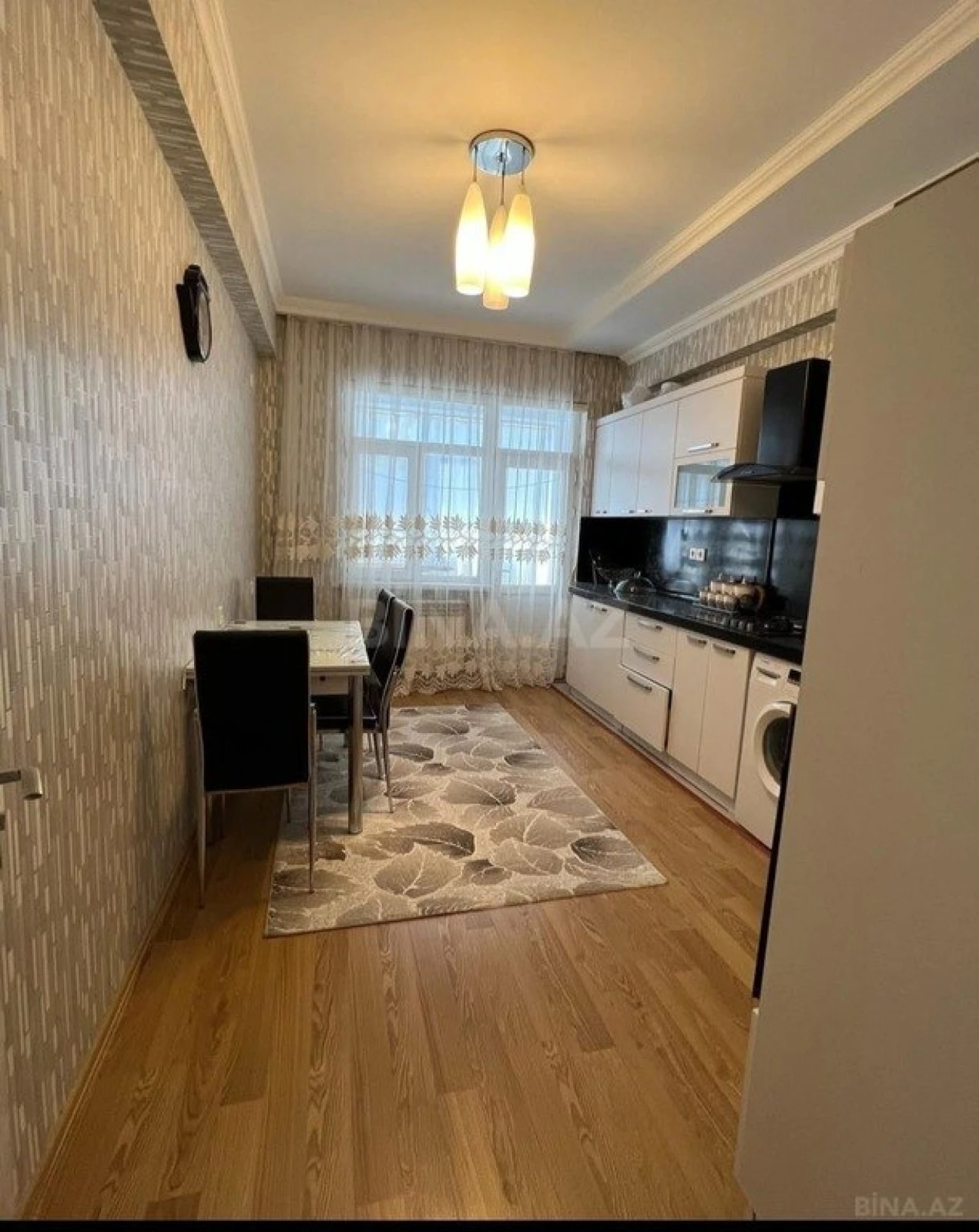 Satılır 2 otaqlı mənzil 82 m²