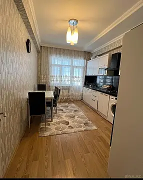 Satılır 2 otaqlı mənzil 82 m²
