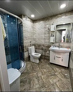 Satılır 2 otaqlı mənzil 82 m²