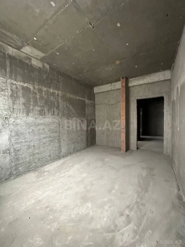 Satılır 3 otaqlı mənzil 158 m²