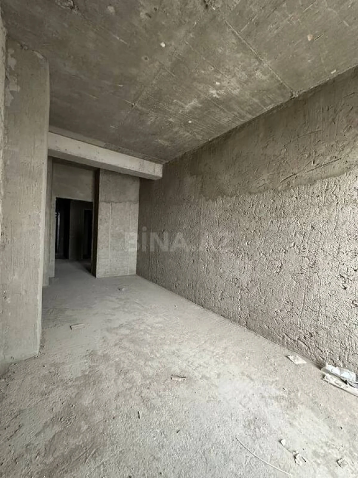 Satılır 3 otaqlı mənzil 158 m²