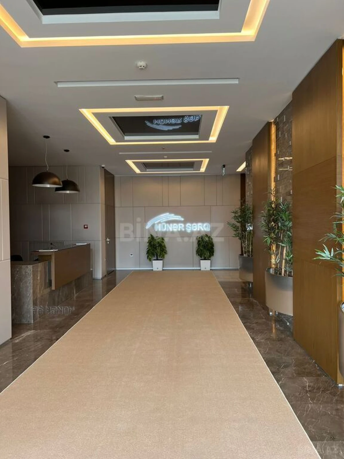 Satılır 3 otaqlı mənzil 158 m²