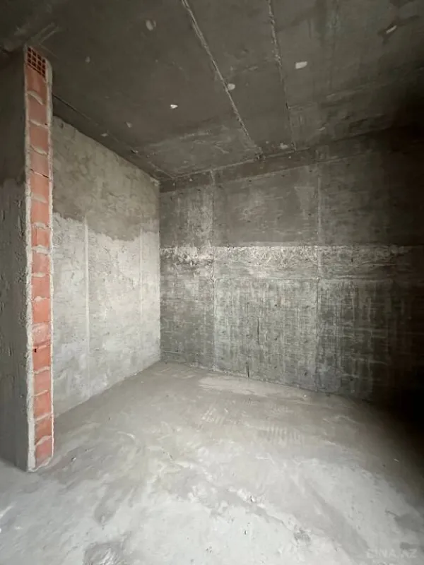 Satılır 3 otaqlı mənzil 158 m²