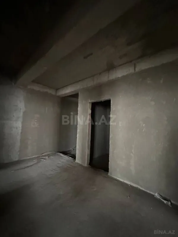 Satılır 3 otaqlı mənzil 158 m²