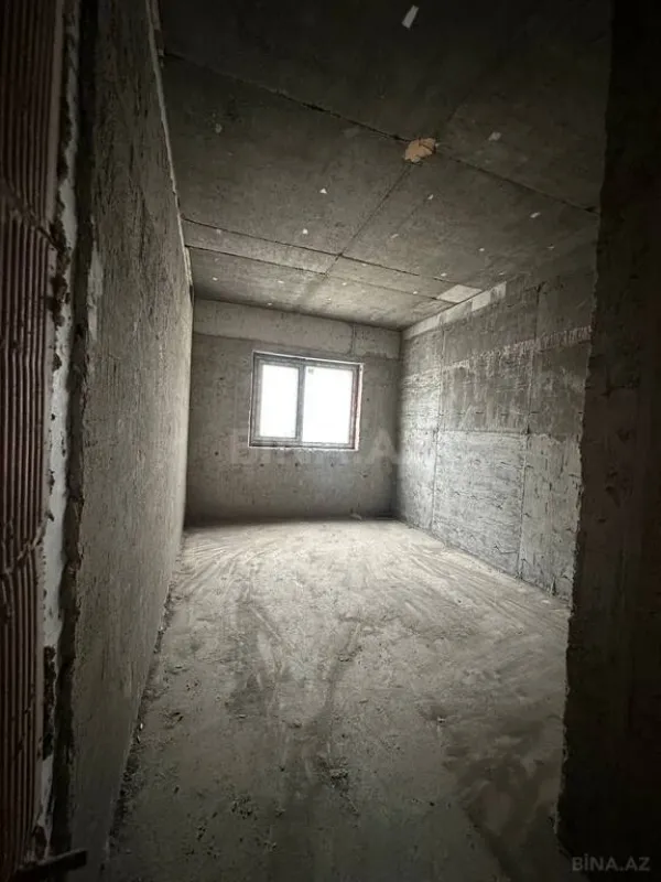 Satılır 3 otaqlı mənzil 158 m²