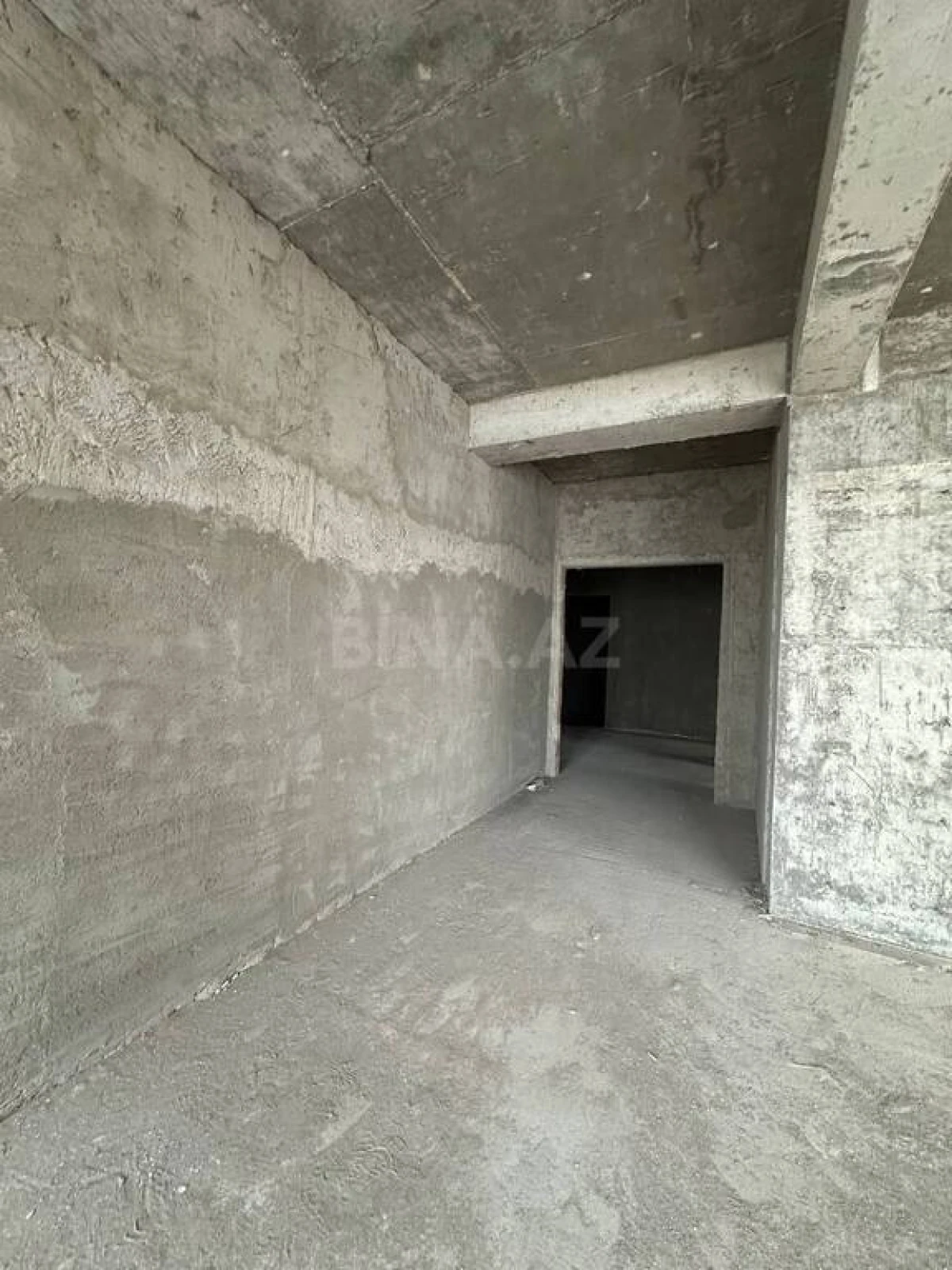 Satılır 3 otaqlı mənzil 158 m²