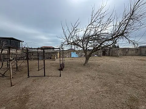 Satılır torpaq sahəsi 12 m²