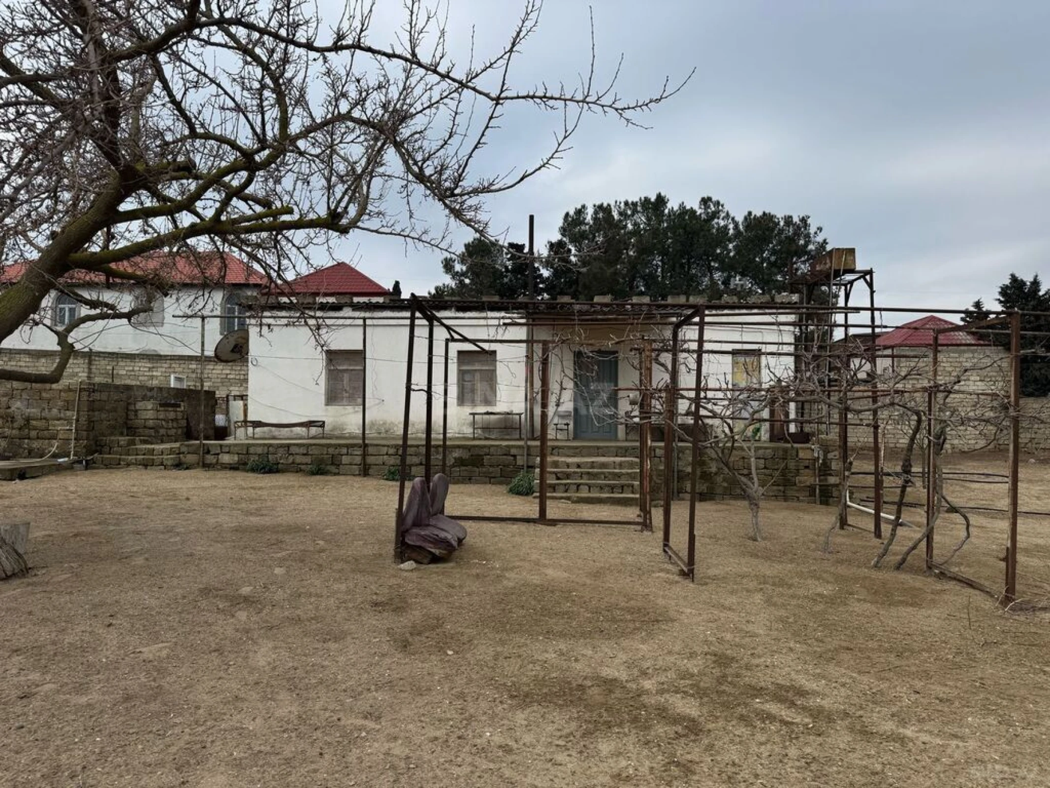 Satılır torpaq sahəsi 12 m²