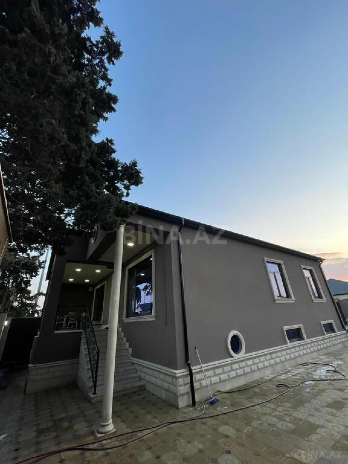 Kirayə verilir 4 otaqlı həyət evi 300 m²