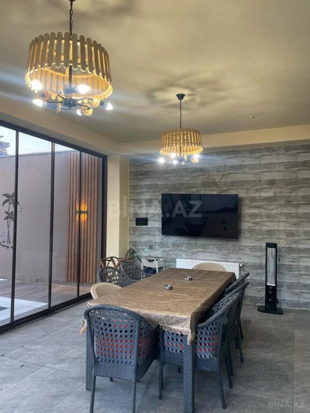 Kirayə verilir 4 otaqlı həyət evi 300 m²