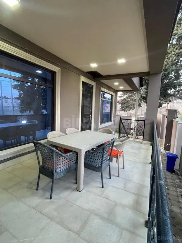 Kirayə verilir 4 otaqlı həyət evi 300 m²