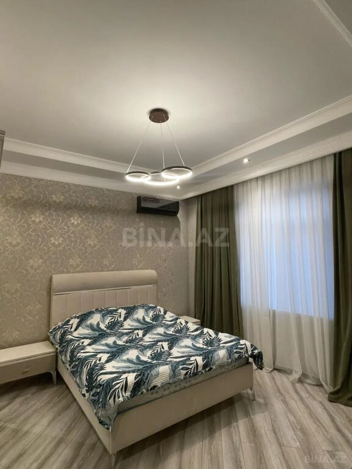 Kirayə verilir 4 otaqlı həyət evi 300 m²