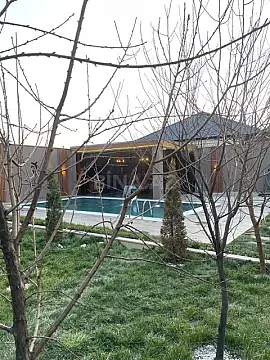 Kirayə verilir 4 otaqlı həyət evi 300 m²