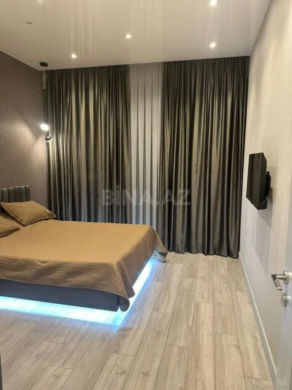 Kirayə verilir 2 otaqlı mənzil 66 m²