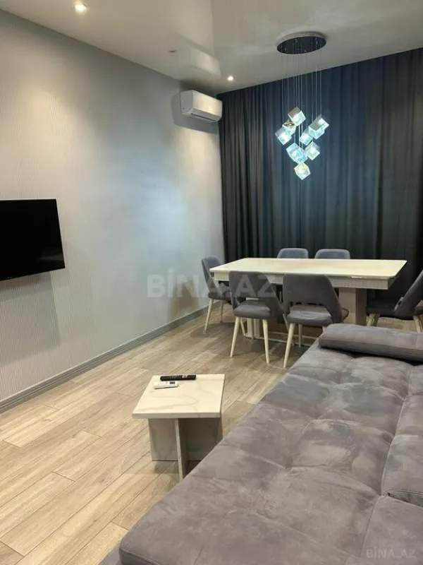 Kirayə verilir 2 otaqlı mənzil 66 m²