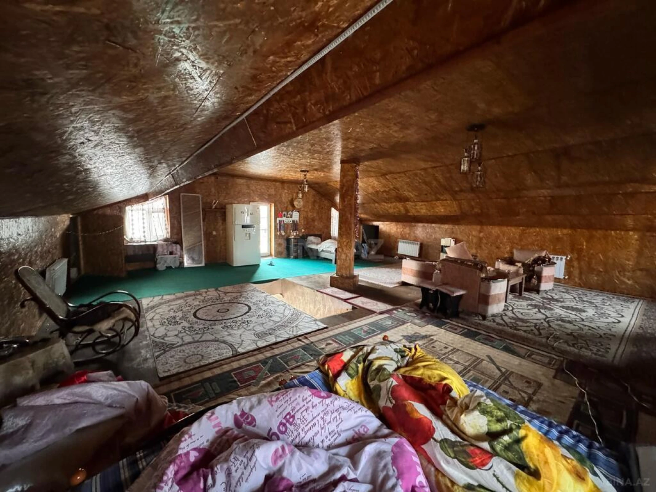 Satılır 5 otaqlı həyət evi 300 m²