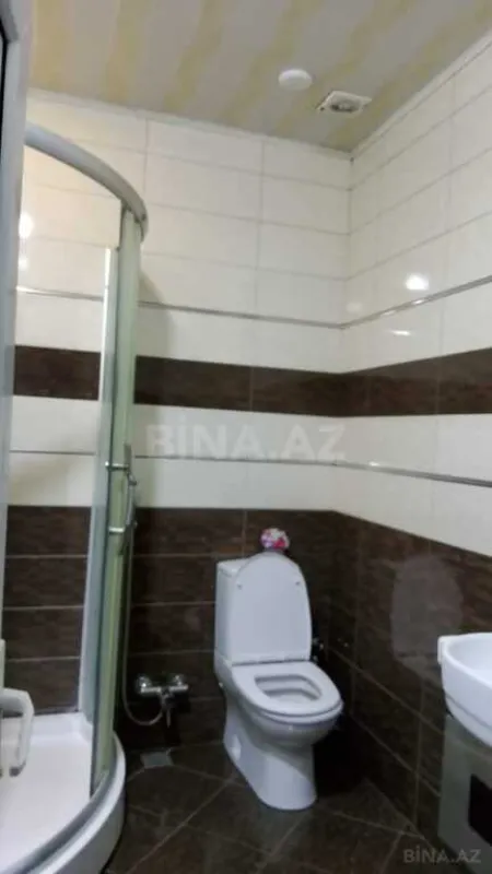 Satılır 7 otaqlı həyət evi 200 m²