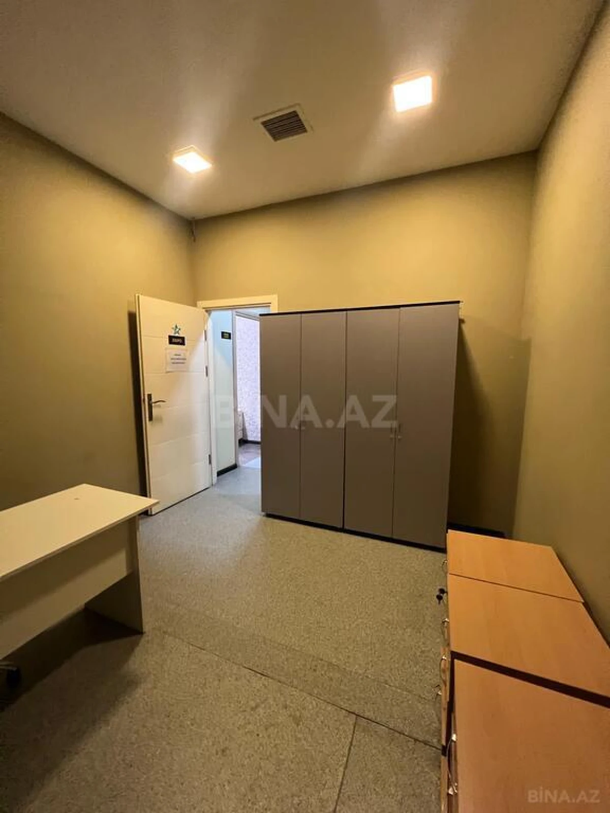 Kirayə verilir 3 otaqlı ofis 85 m²