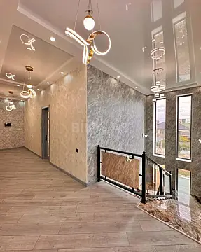 Satılır 4 otaqlı həyət evi 220 m²