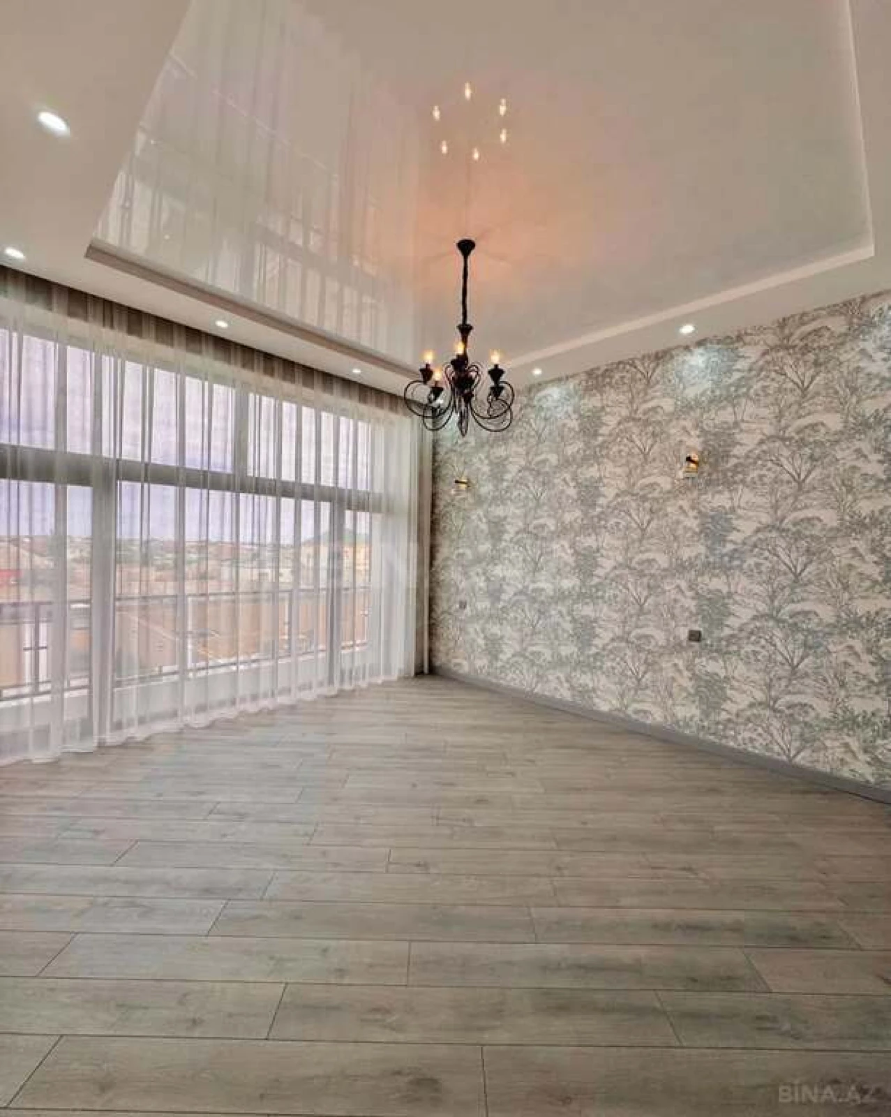 Satılır 4 otaqlı həyət evi 220 m²