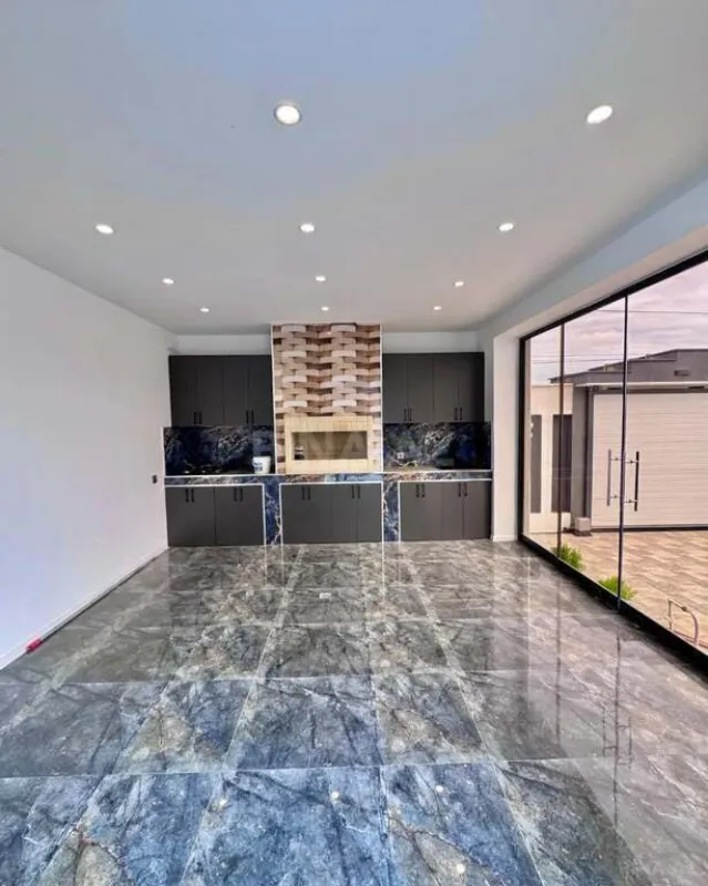 Satılır 4 otaqlı həyət evi 220 m²