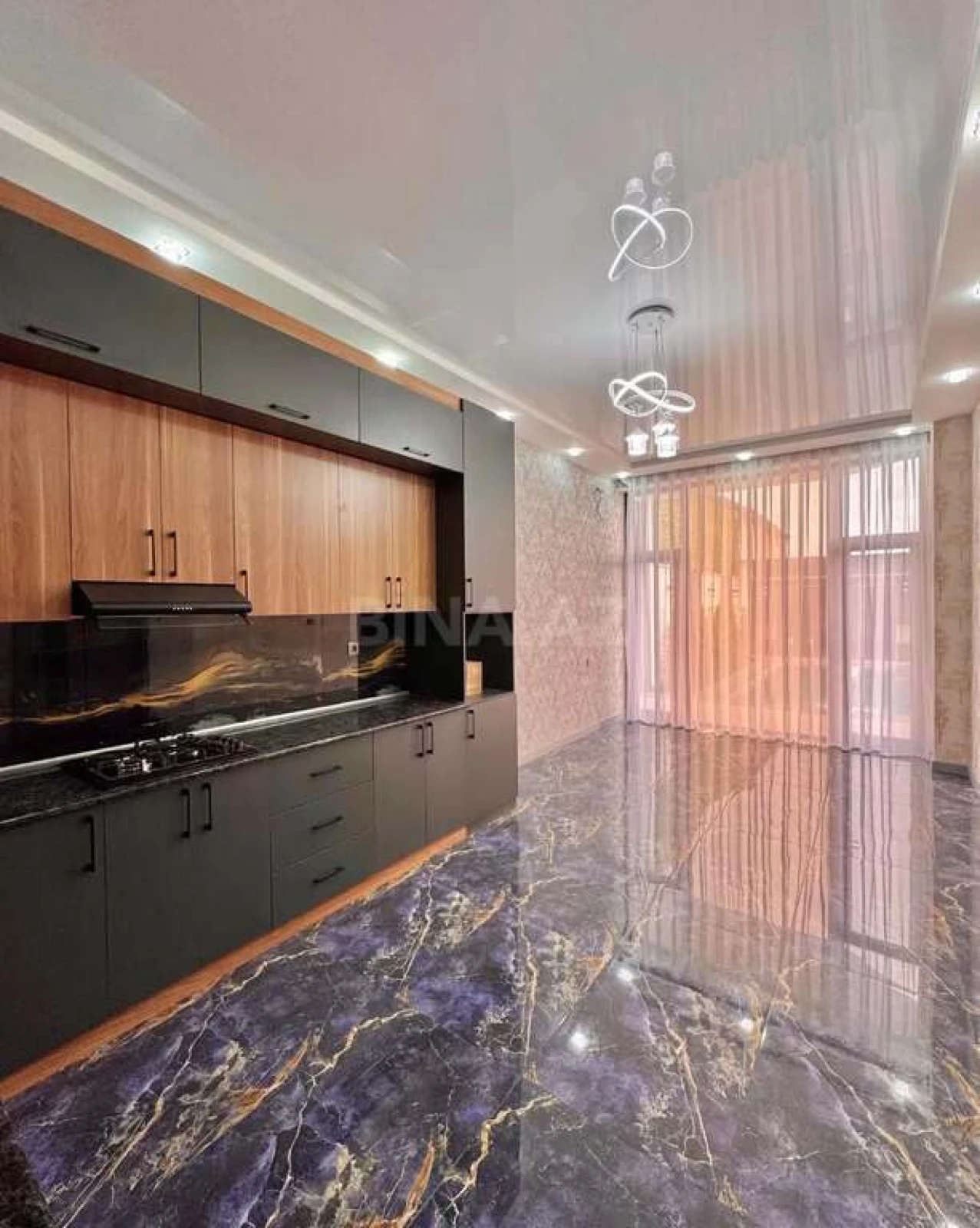 Satılır 4 otaqlı həyət evi 220 m²