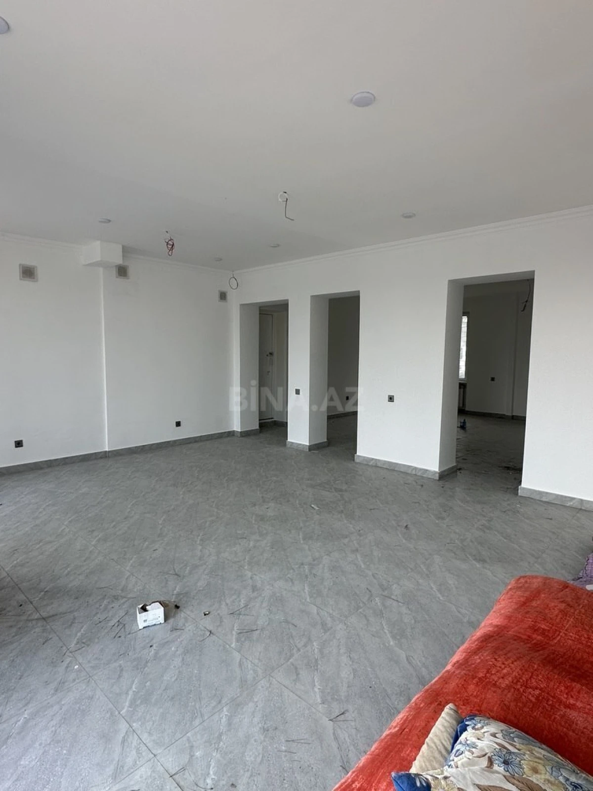 Kirayə verilir obyekt 80 m²