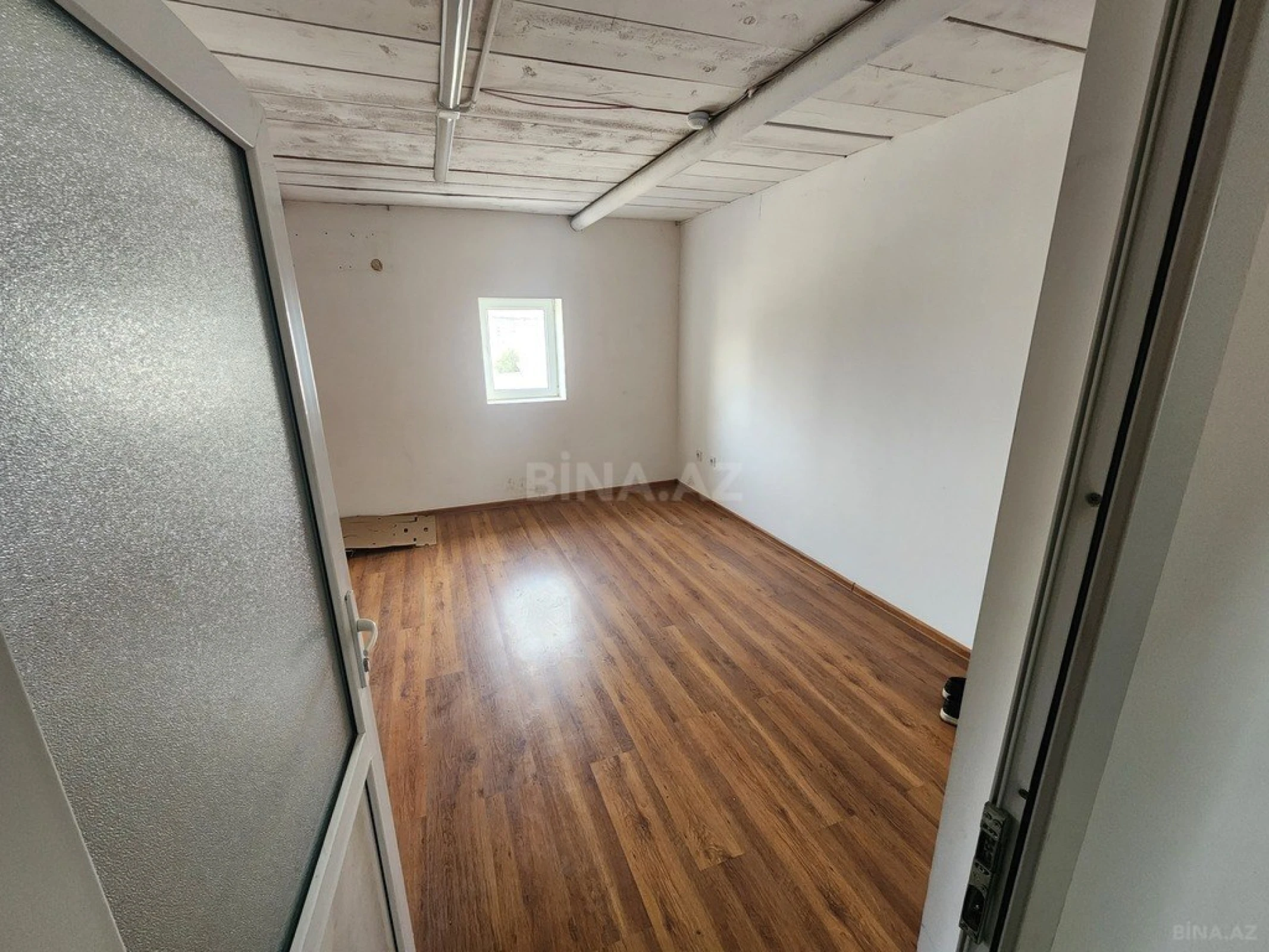 Kirayə verilir obyekt 1100 m²